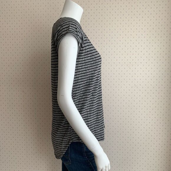 Dorothy Perkins Lightweight Gray Black Pinstripe Cap Sleeve T Shirt sz Small PW2 - Picture 4 of 9